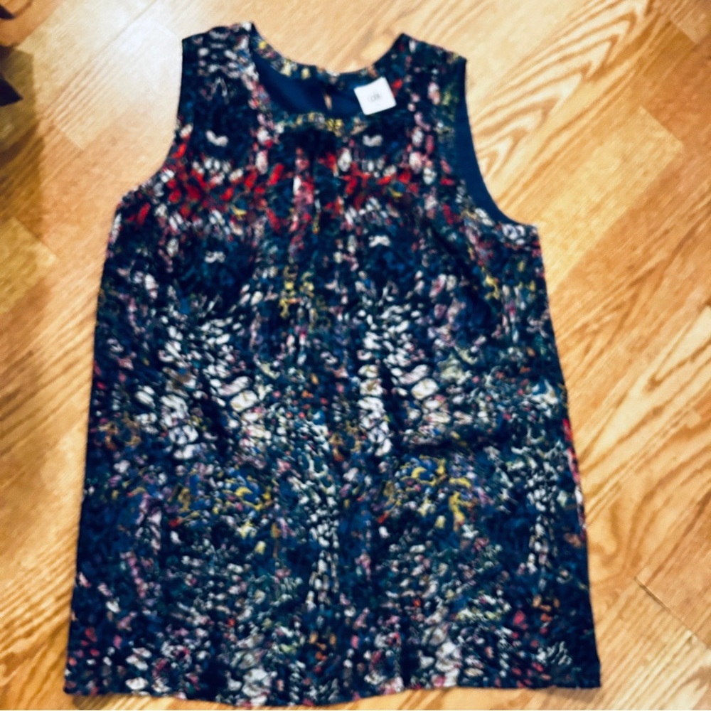 Cabi Multicolor Floral Pattern Lined Sleeveless Top  Keyhole Front & Back - Picture 6 of 10